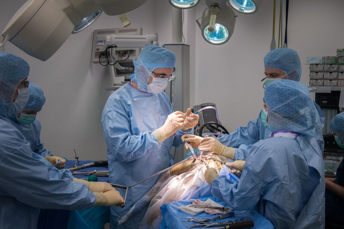 Surgical Assistant