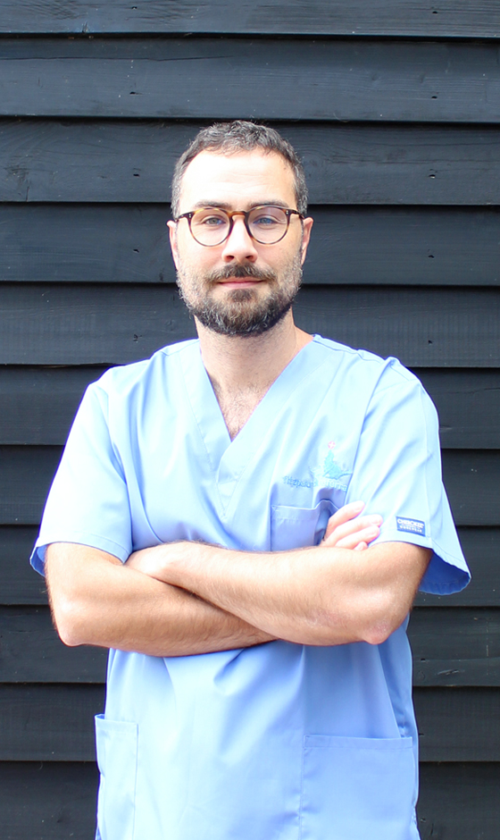 Residency trained orthopaedic surgeon Dr Stefano Manca