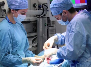 Surgical Intern in theatre with Specialist Jan Janovec