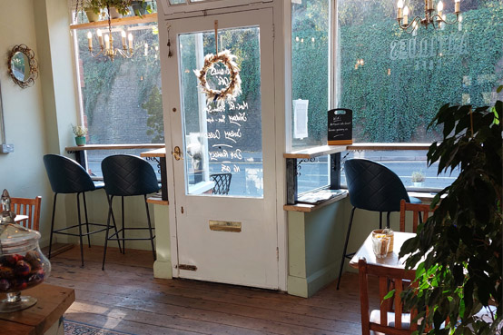 Antiques Café in Godalming