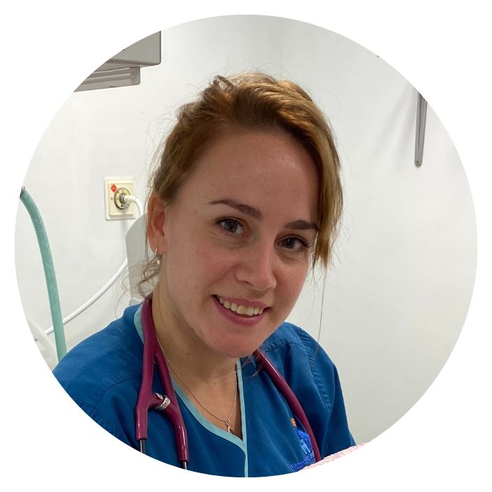 Head shot of veterinary nurse Carly smiling